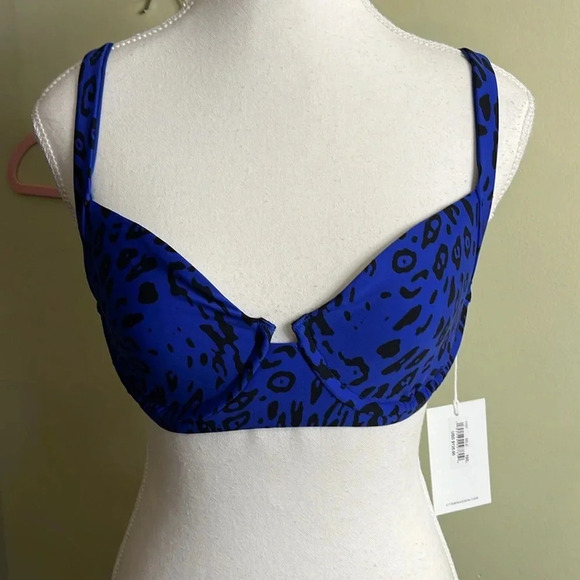 Vitamin A Other - Vitamin A black blue underwire tie back bikini top